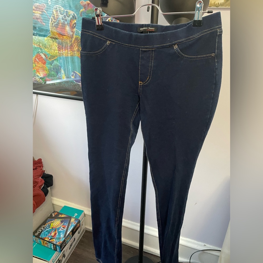 Never worn begging